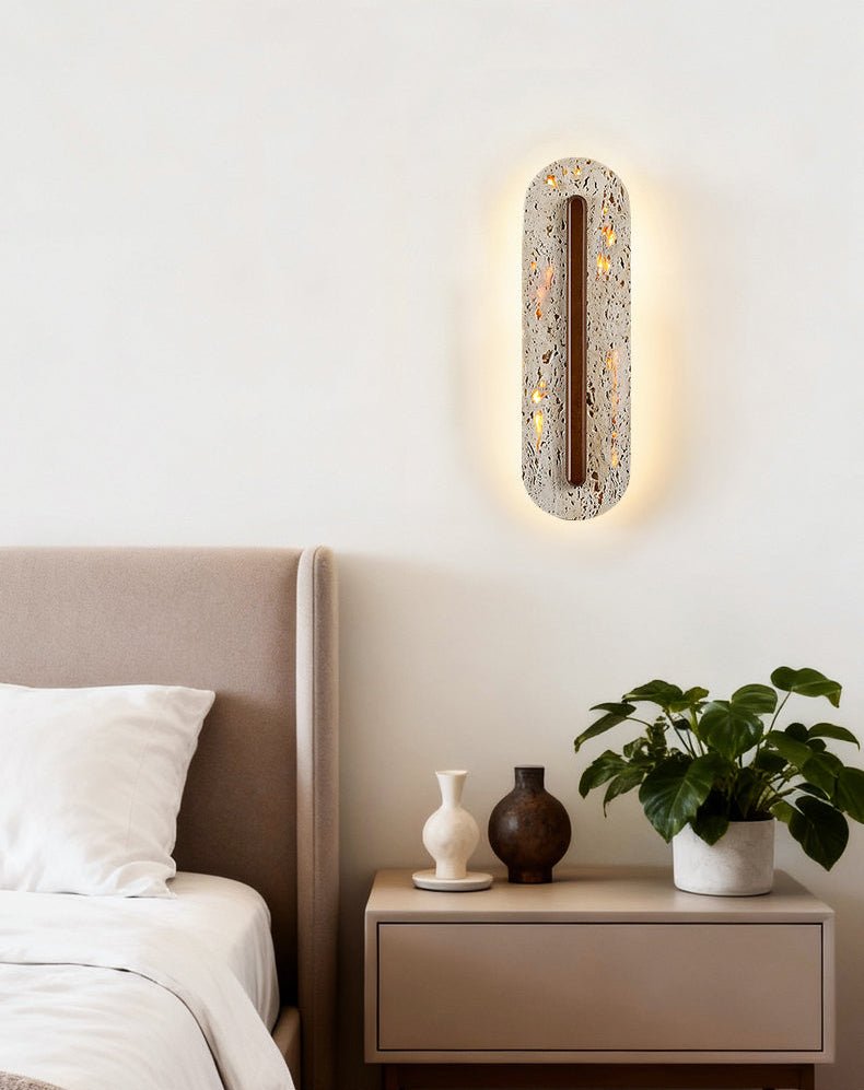 Cato Bellamont Minimalistische Wandleuchte aus Travertin in Beige