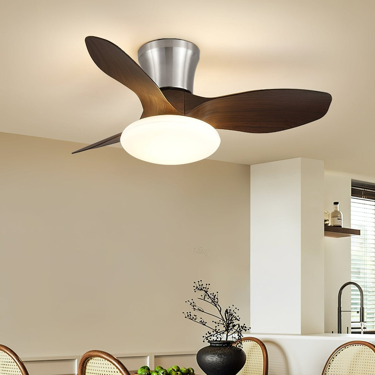 Velora Moderner Holz-Deckenventilator mit Beleuchtung