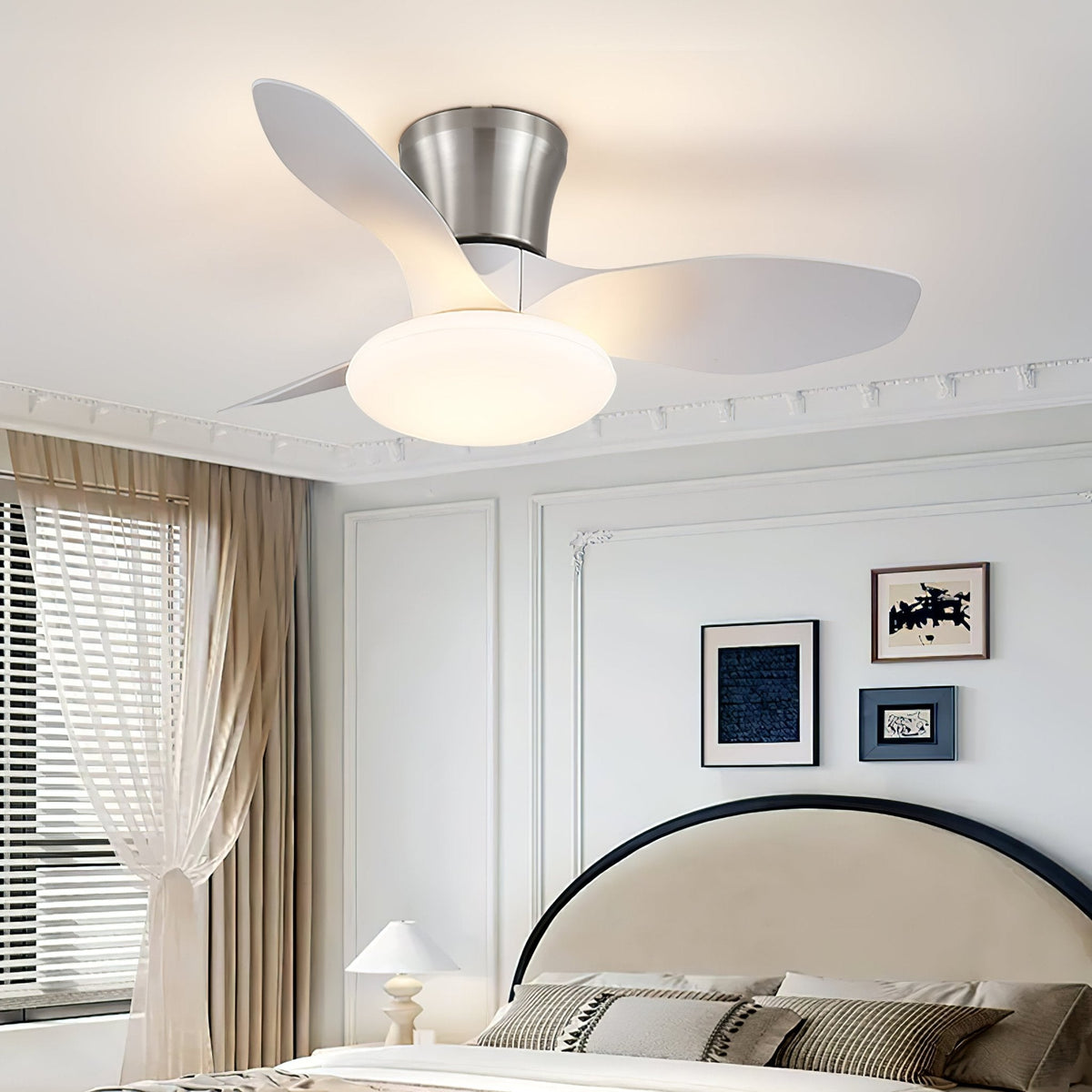 Velora Moderner Holz-Deckenventilator mit Beleuchtung
