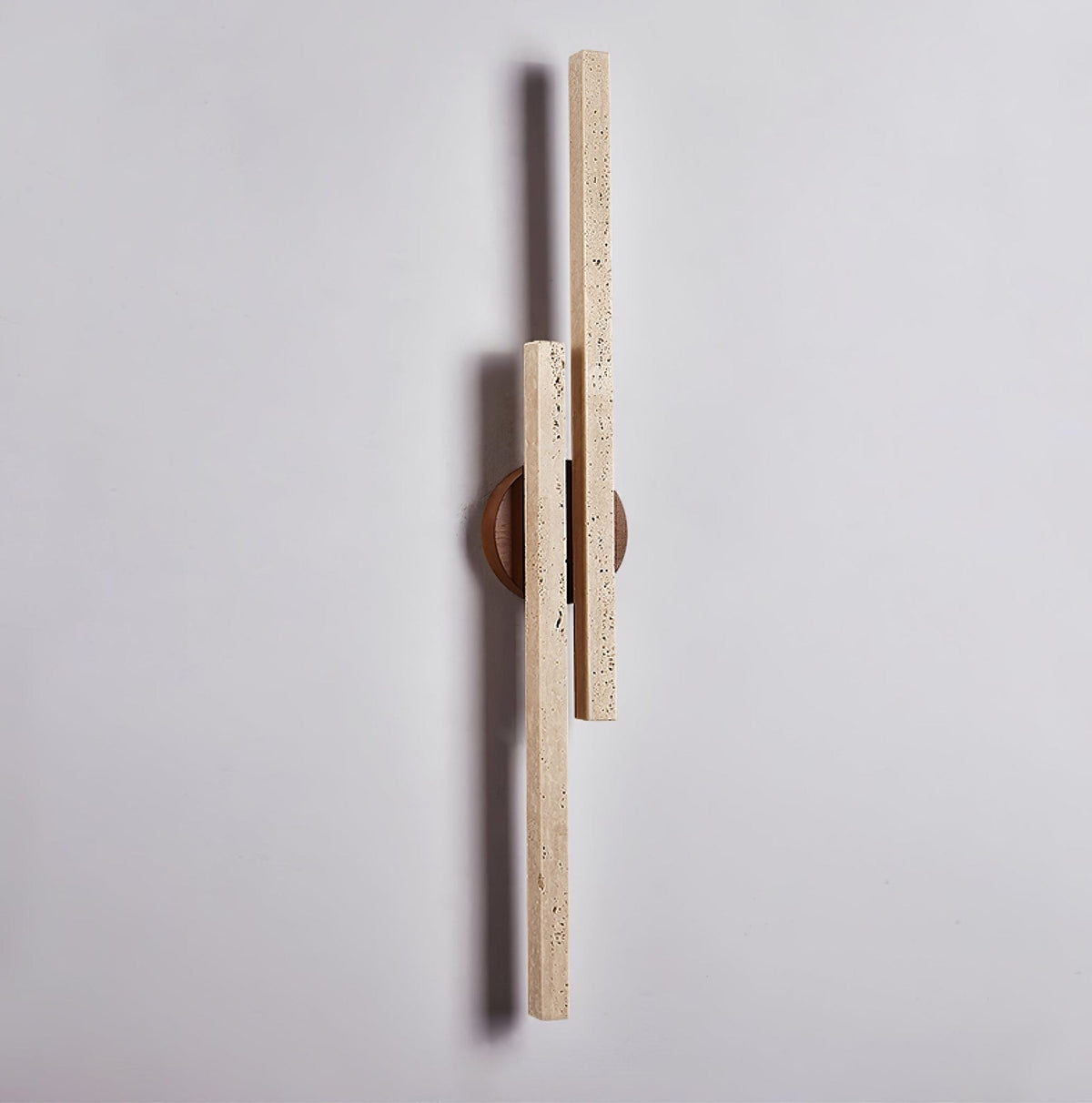 Myliryra Travertine-Wandleuchte