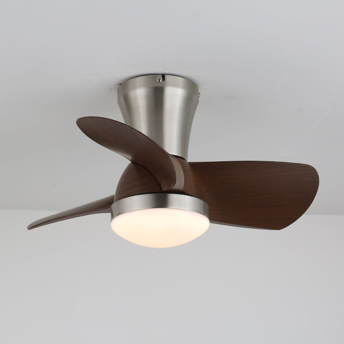 Deynor Deckenventilator mit Beleuchtung aus Holz