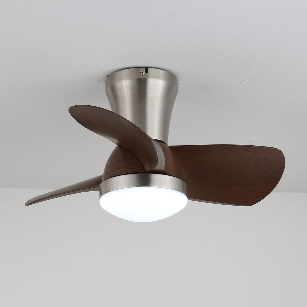 Deynor Deckenventilator mit Beleuchtung aus Holz
