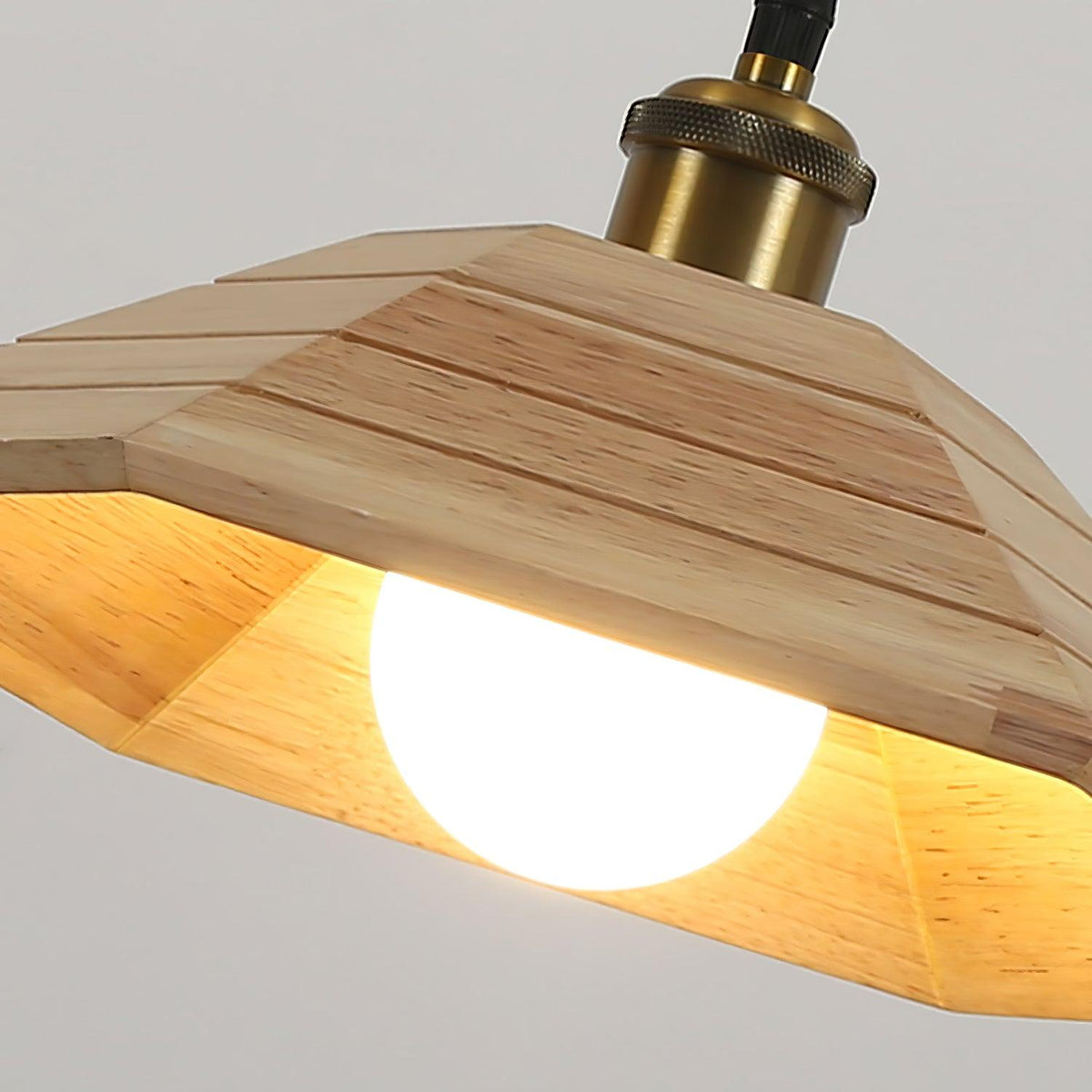 Evys traditionelle Kunst Pendelleuchte aus Holz