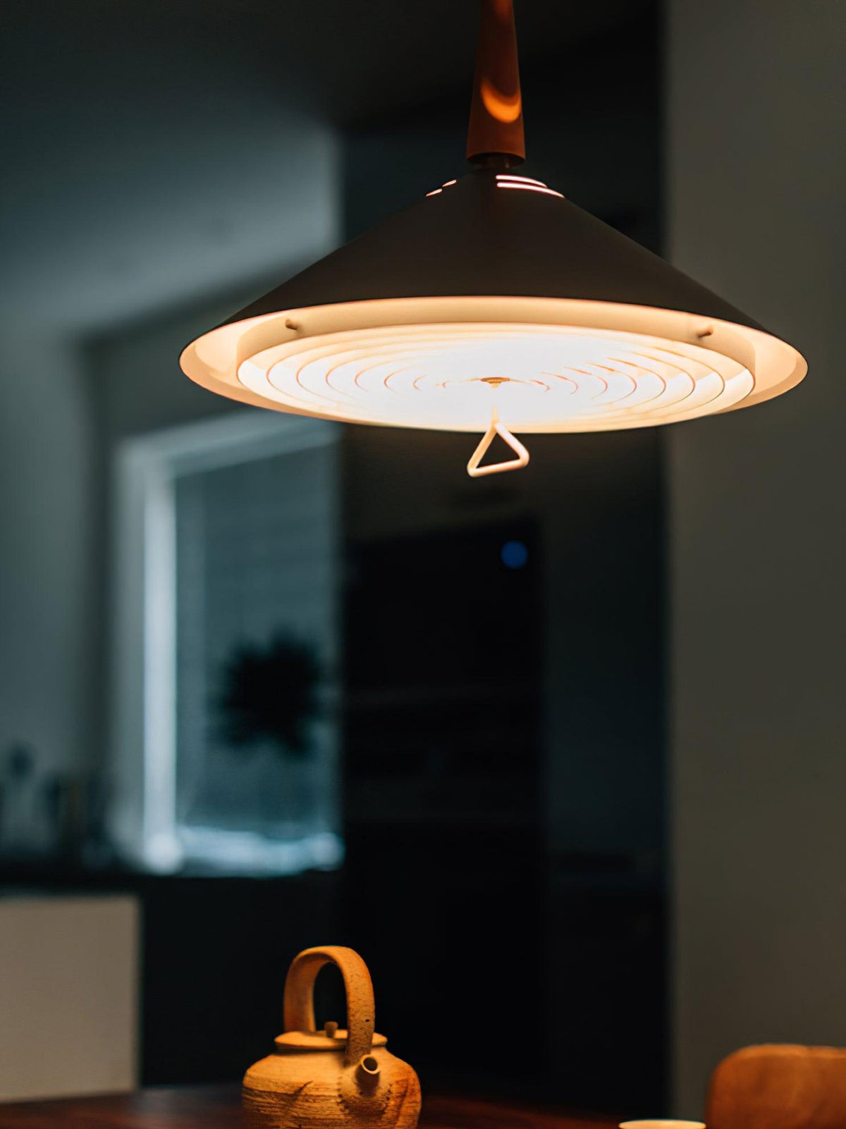 Jolvin zeitgenössische minimalistische Retro-Pendelleuchte