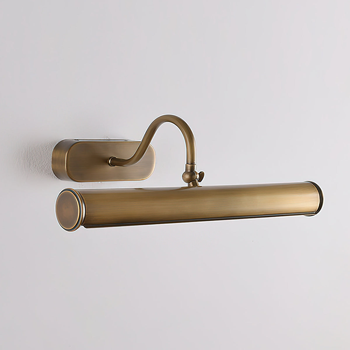 Ainsworth Messing-Wandleuchte