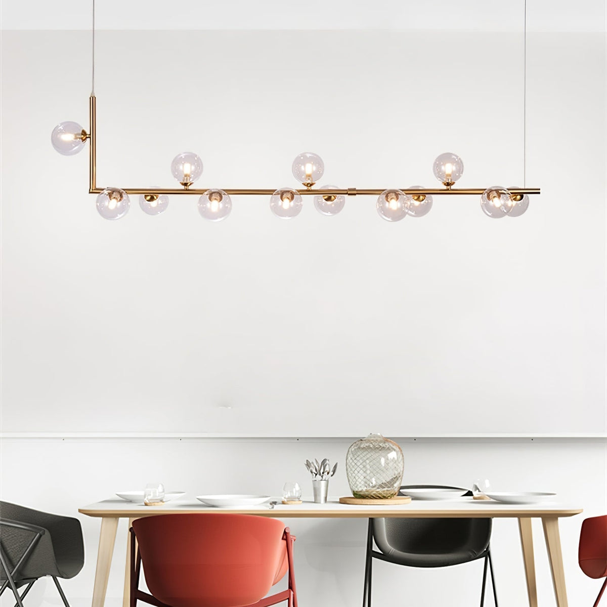 Moss Kronleuchter aus Glas mit schwarzem Stahl in linearer Form