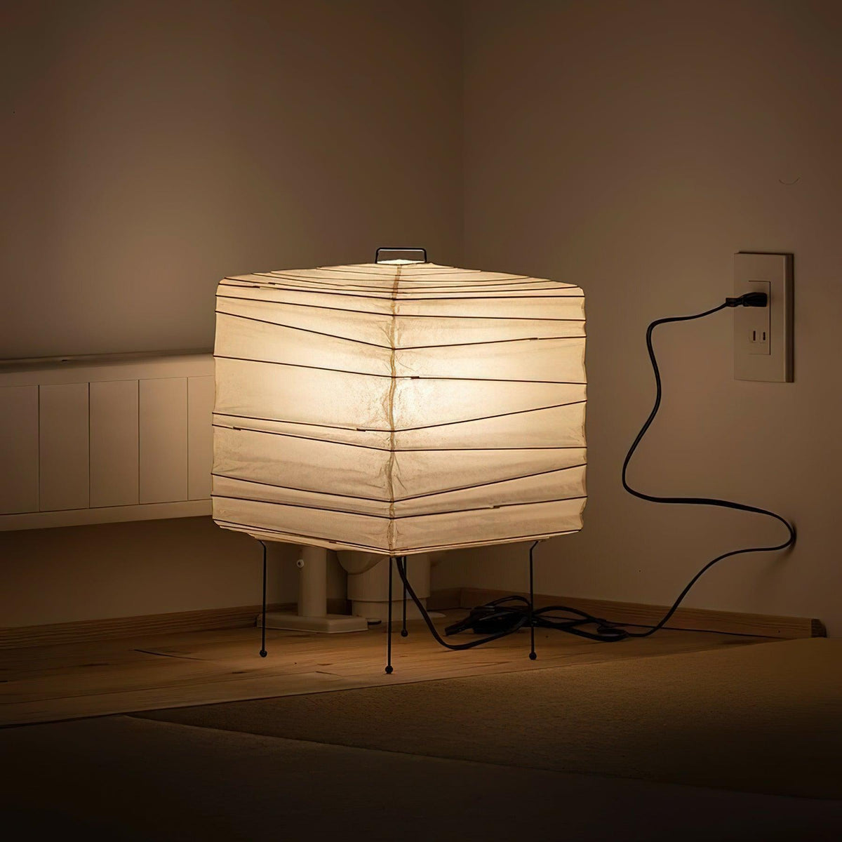 Tavina Tischlampe aus Bambussilk mit mehrschichtigem Kubus in organischem Stil für das Schlafzimmer | Cielum