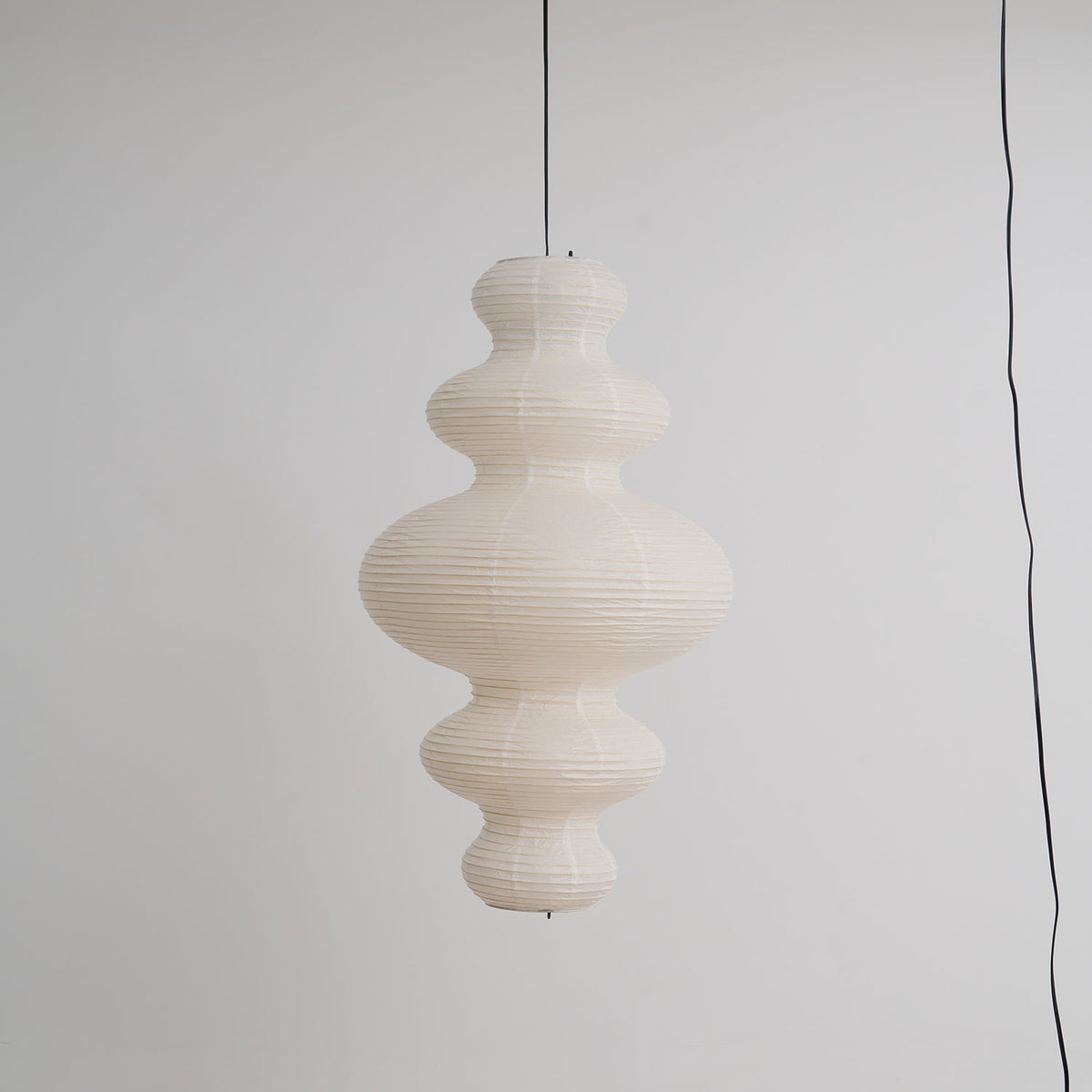 Lythaaris Pendelleuchte aus Seidenvorhangpapier im natürlichen Kunststil
