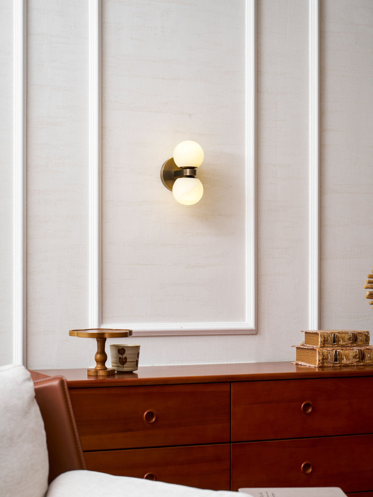 Lumenor Alabaster Celestia Orb Wandleuchte