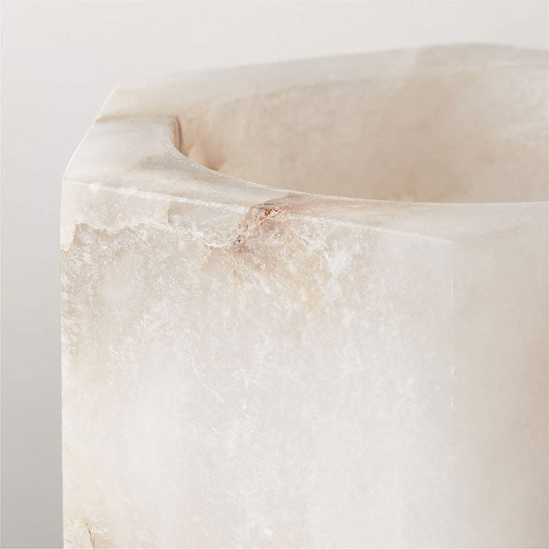 Qesta Nachttisch im Innenbereich, modernes Natur-Alabaster-Würfel-Kerzenständer