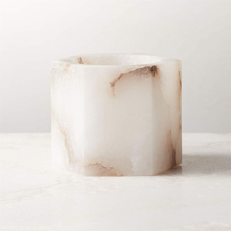 Qesta Nachttisch im Innenbereich, modernes Natur-Alabaster-Würfel-Kerzenständer