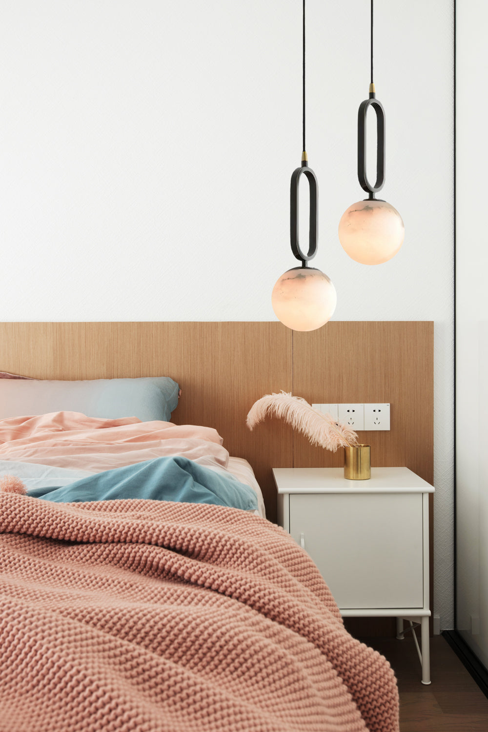 Gloruvyd Minimalistische Pendelleuchte aus Alabaster in Kugel