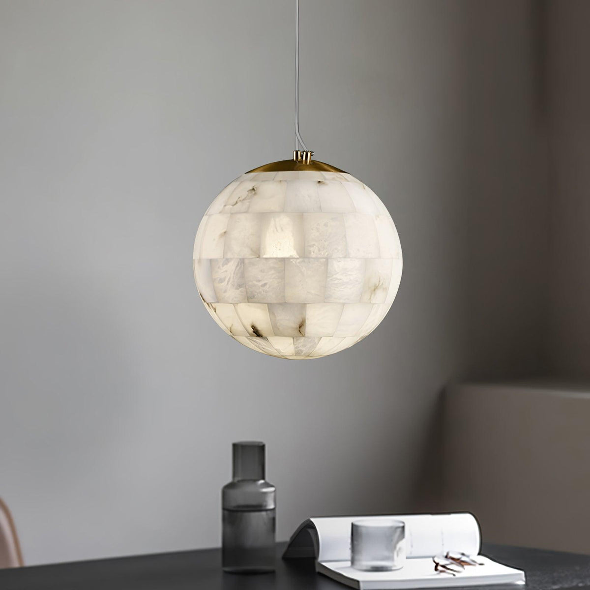 Amo Alabaster Pendelleuchte in Kugel