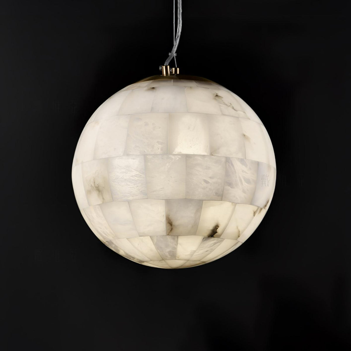 Amo Alabaster Pendelleuchte in Kugel