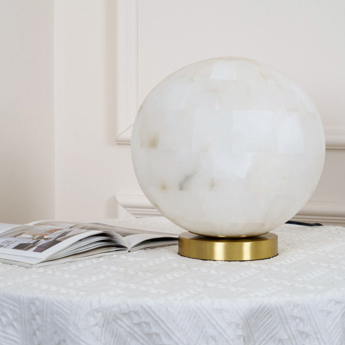 Alabaster-Tischlampe