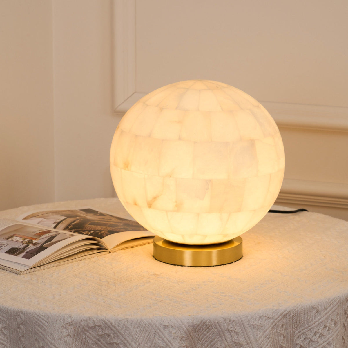 Alabaster-Tischlampe