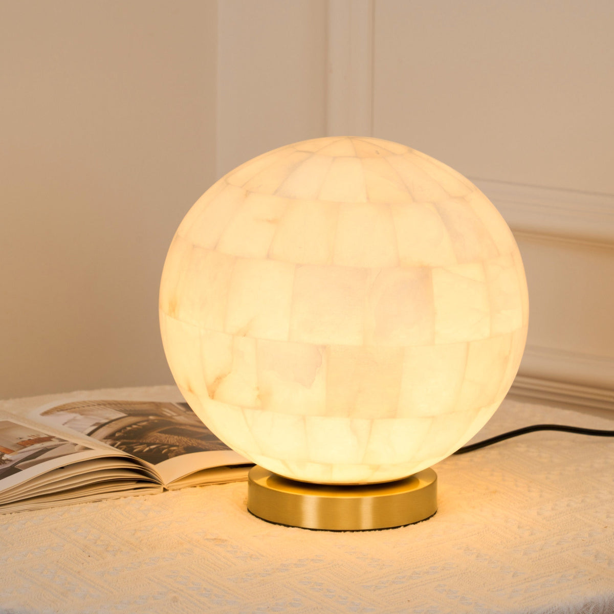 Alabaster-Tischlampe