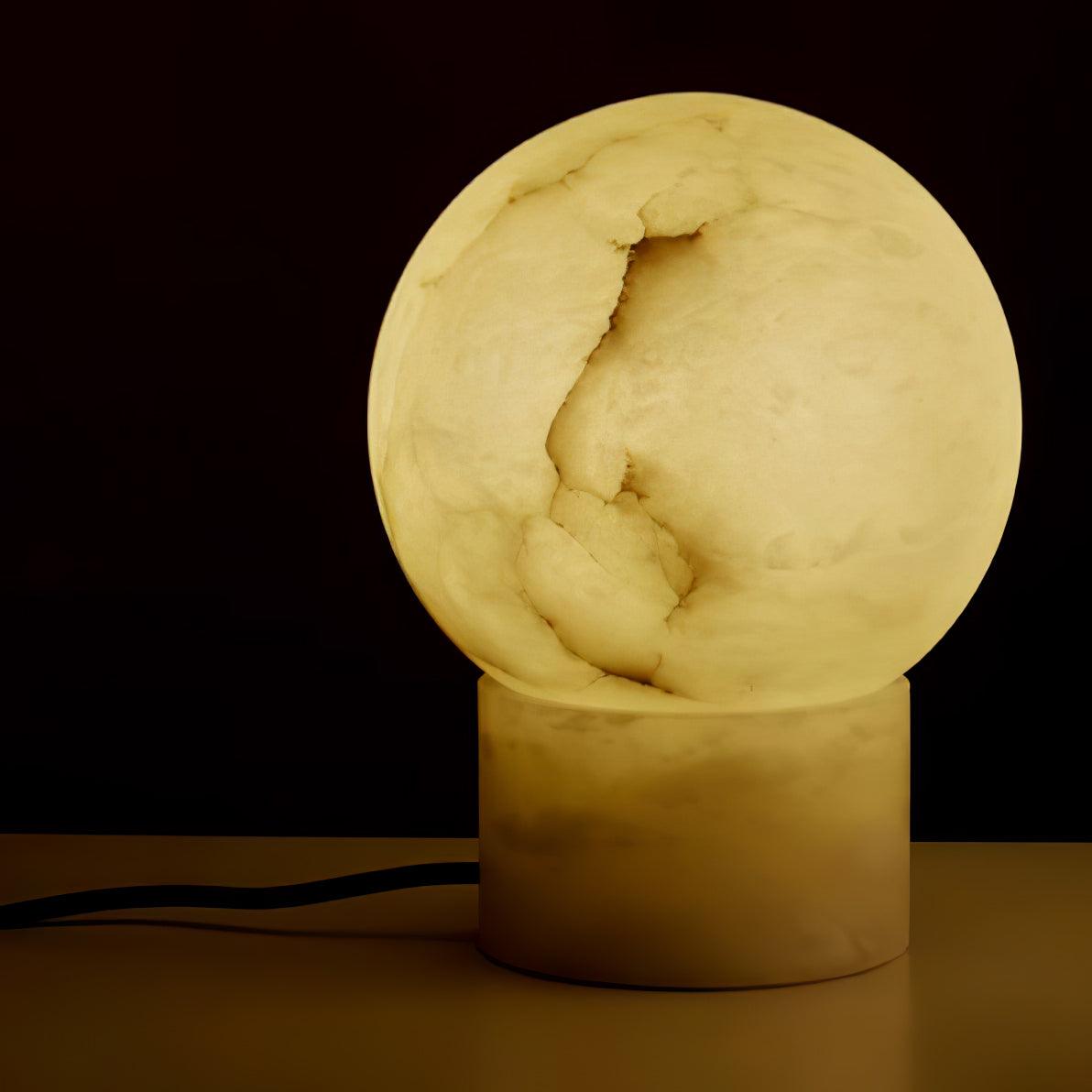 Albiniella zeitgenössische Tischleuchte aus Alabaster