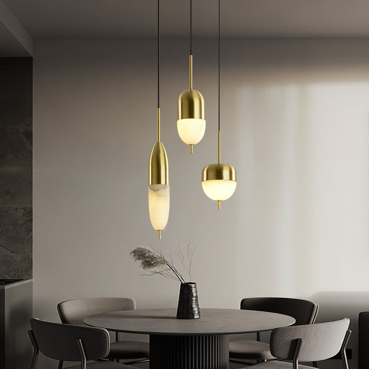 Himinuvye Alabaster Minimalistische Pendelleuchte aus Messing