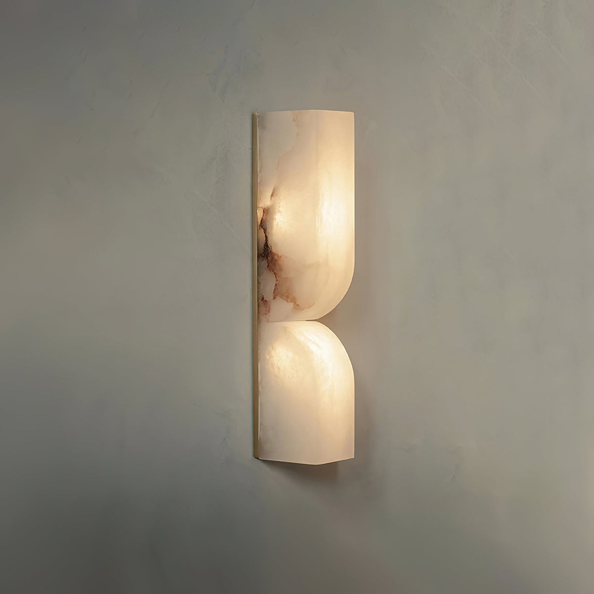 Lena Wandleuchte aus Alabaster mit Stecker