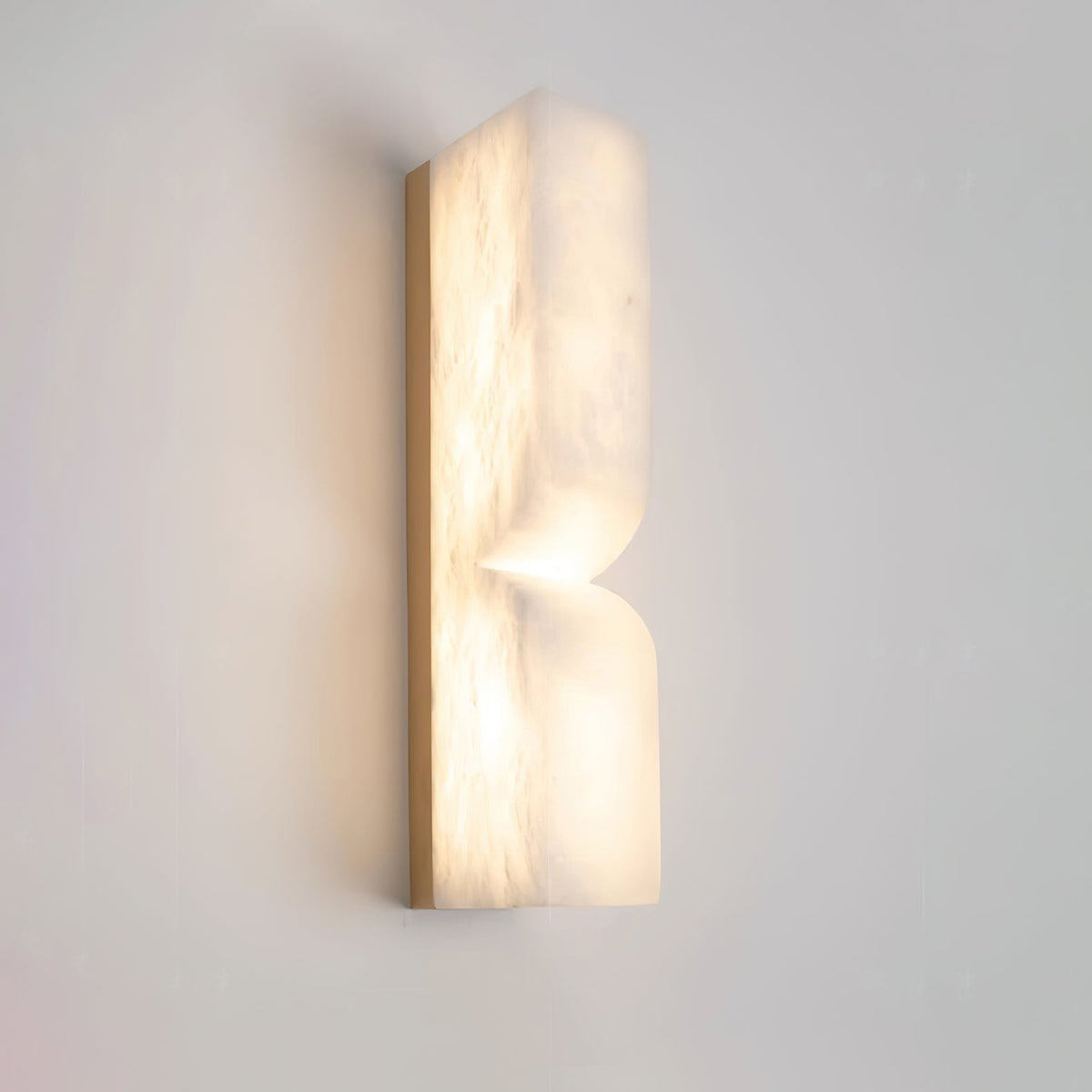 Lena Wandleuchte aus Alabaster mit Stecker