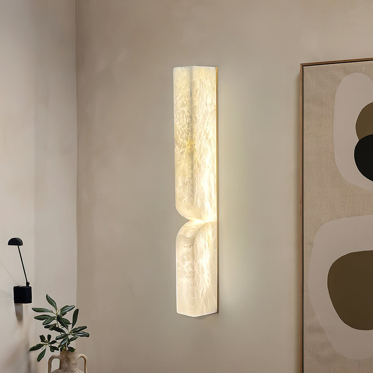 Lena Wandleuchte aus Alabaster mit Stecker