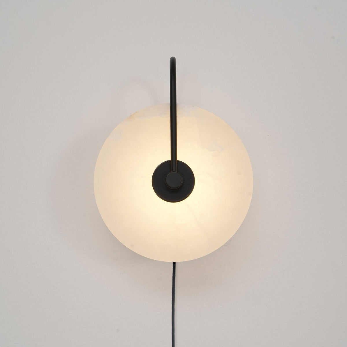 Albeaine Alabaster Pendelleuchte in Kugel-Form mit Stecker | Wandleuchte