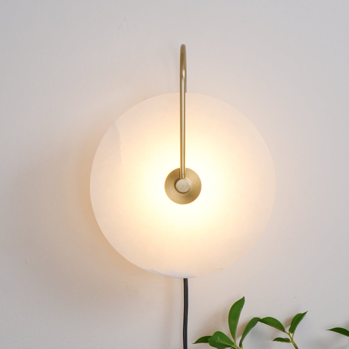 Albeaine Alabaster Pendelleuchte in Kugel-Form mit Stecker | Wandleuchte