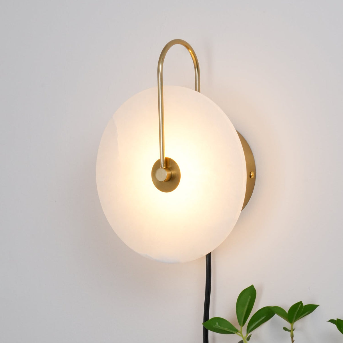 Albeaine Alabaster Pendelleuchte in Kugel-Form mit Stecker | Wandleuchte