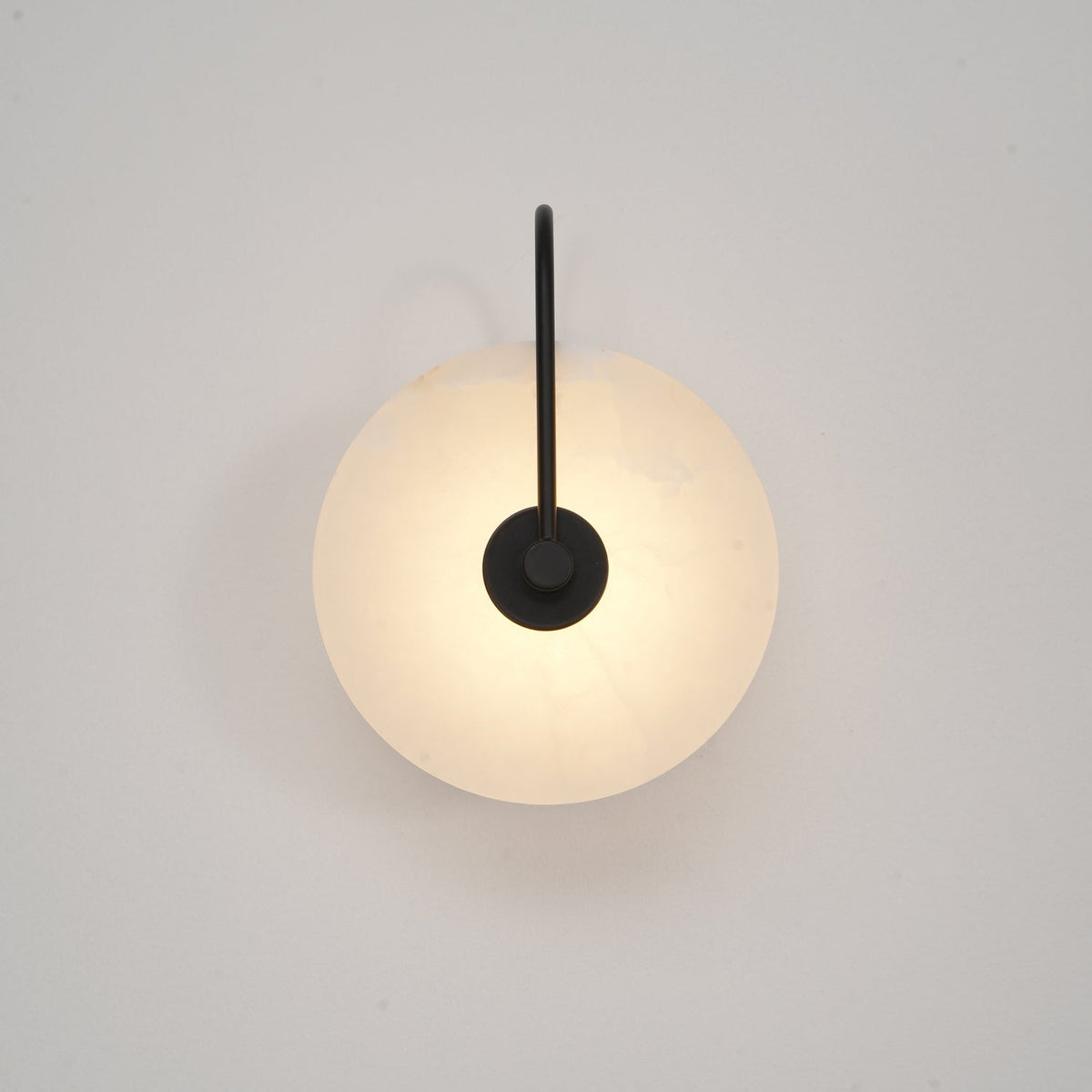Albeenne Alabaster Kugel-Wandleuchte