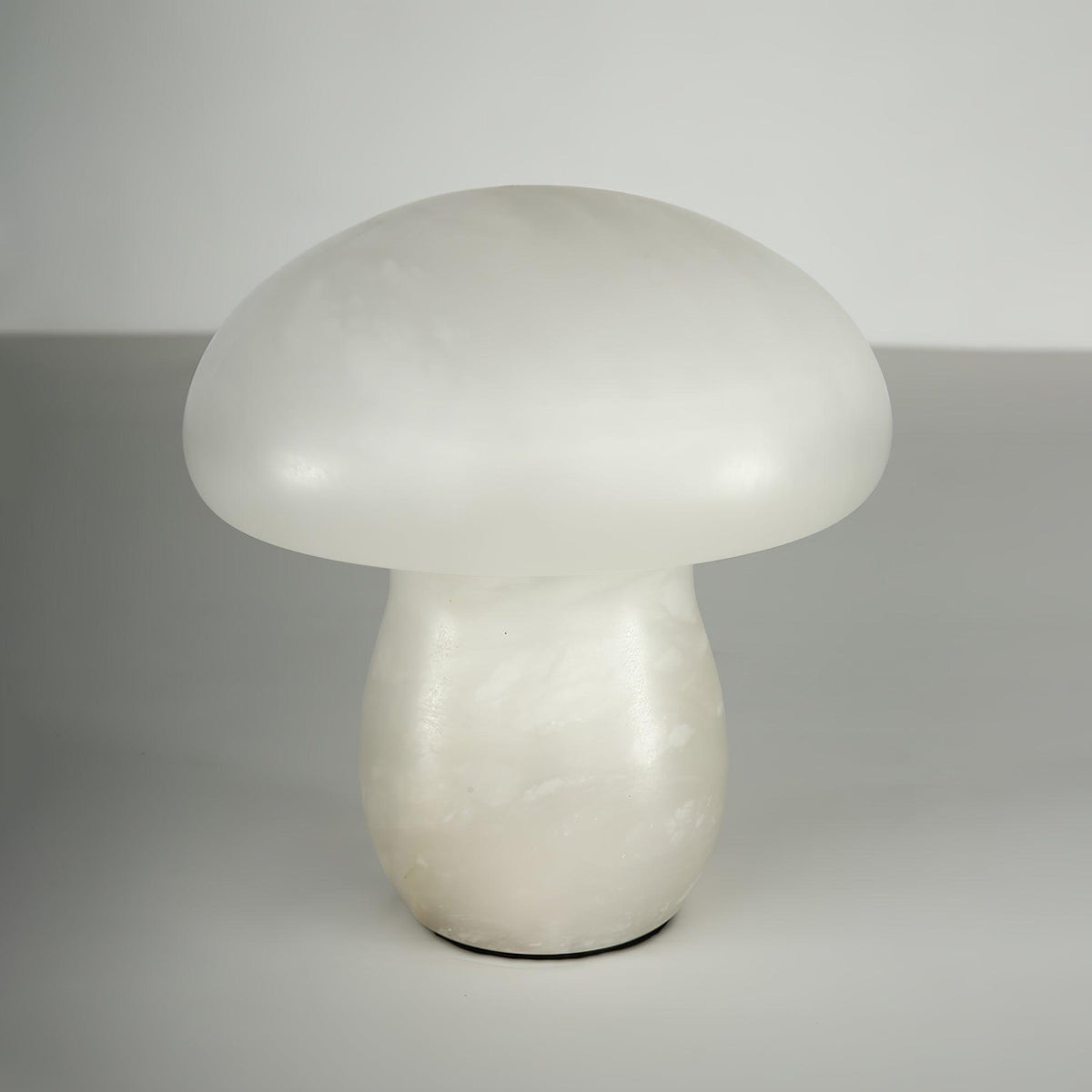 Eirarena Alabaster-Tischleuchte