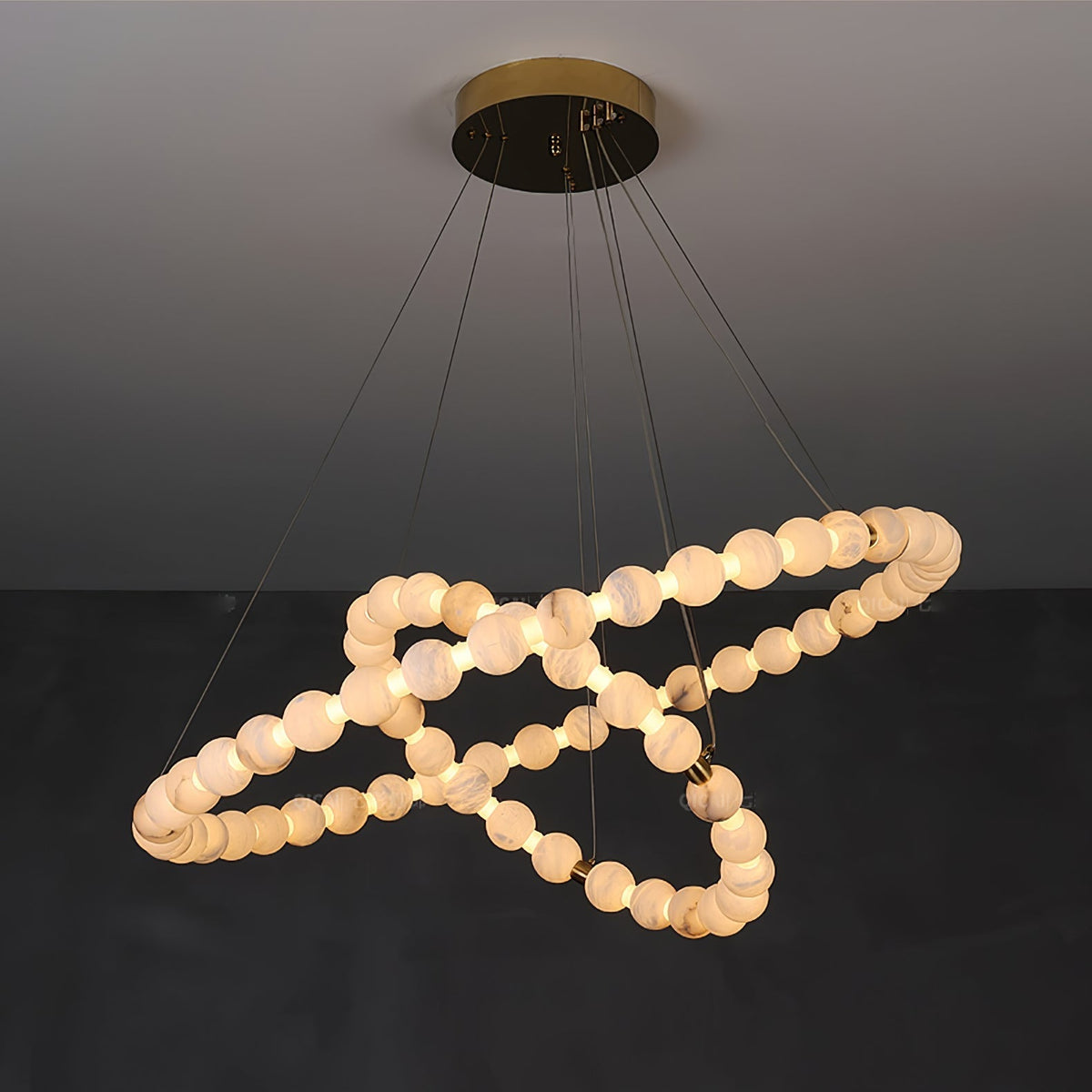 Eirelian zeitgenössische Alabaster-Pendelleuchte in Kronleuchter-Form