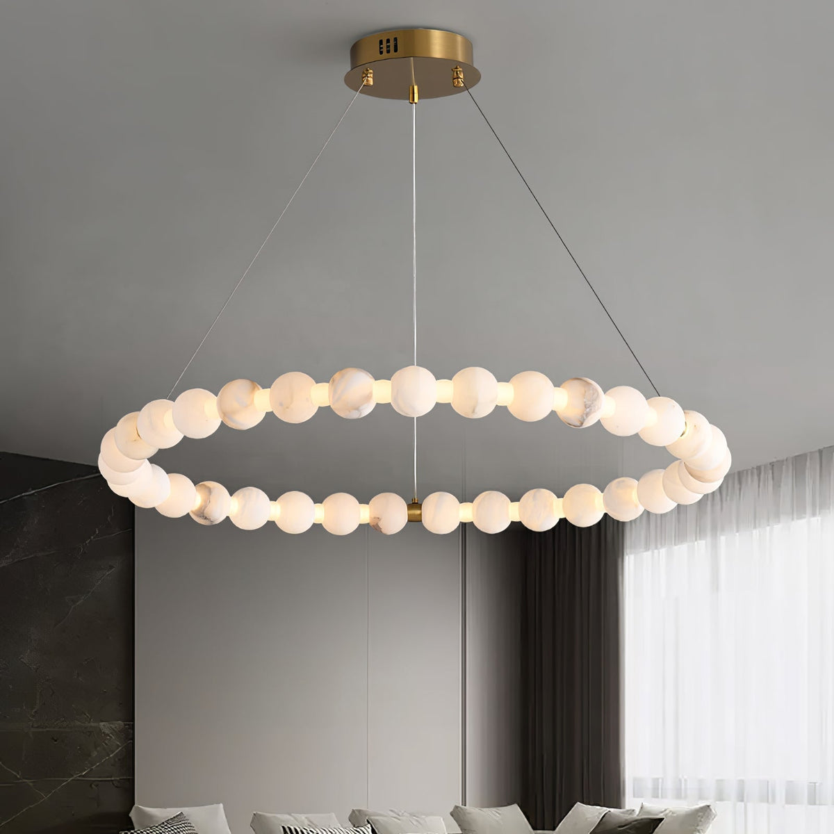 Eirelian zeitgenössische Alabaster-Pendelleuchte in Kronleuchter-Form