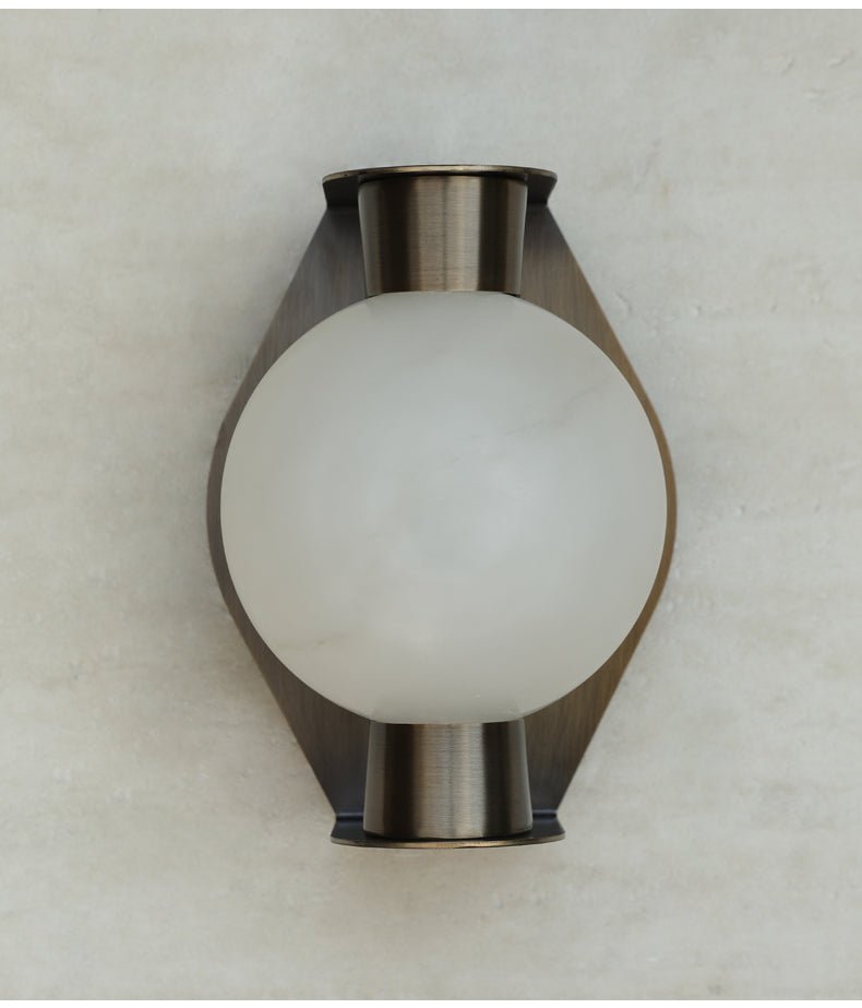 Caldrien Alabaster Orb Alabaster-Wandleuchte