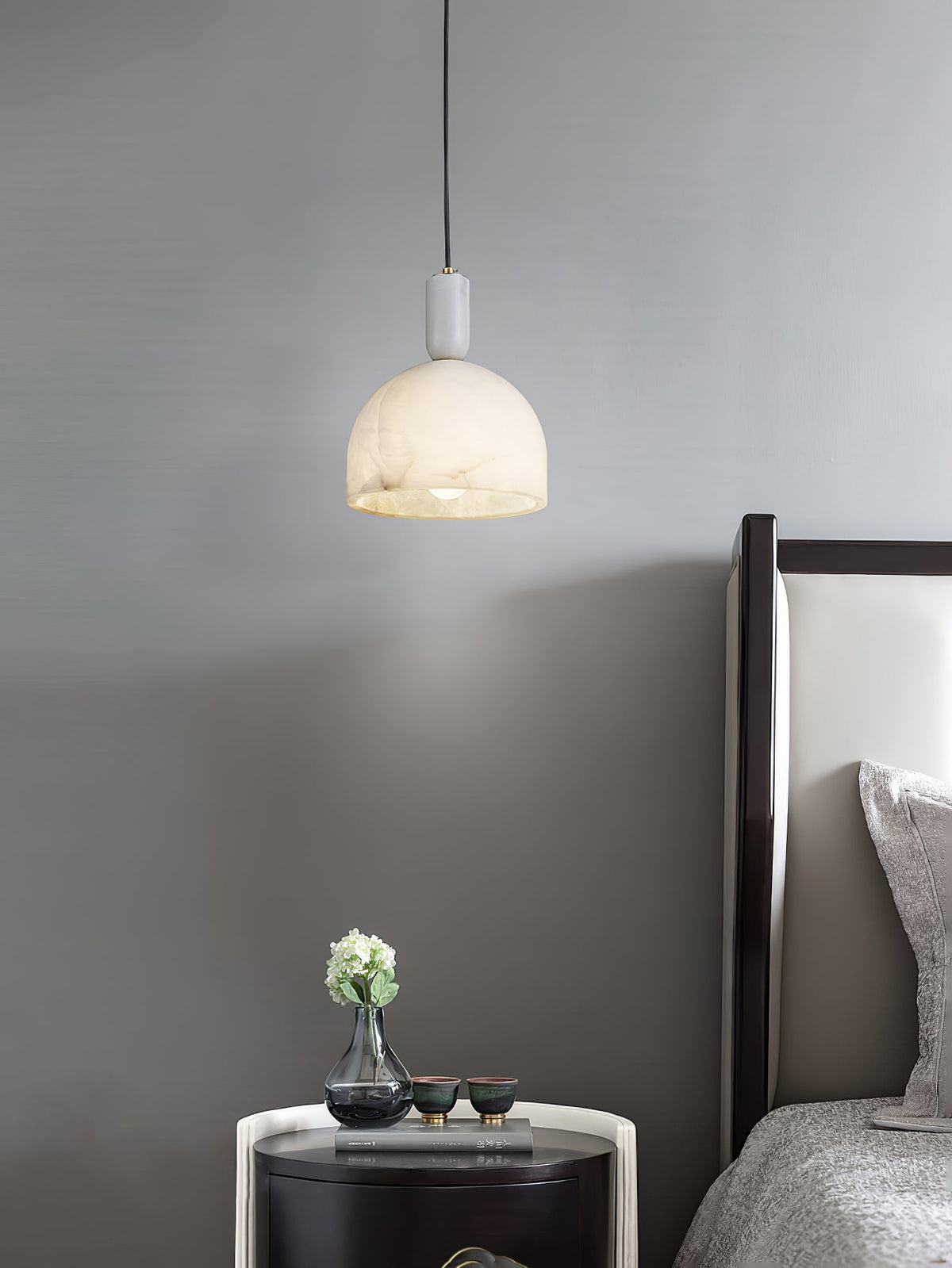 Leda Minimalistische Pendelleuchte aus Alabaster
