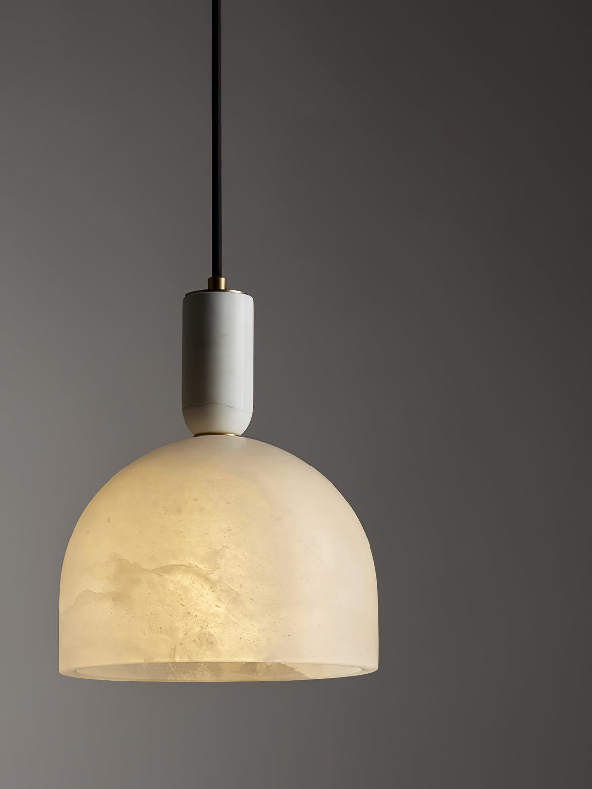 Leda Minimalistische Pendelleuchte aus Alabaster