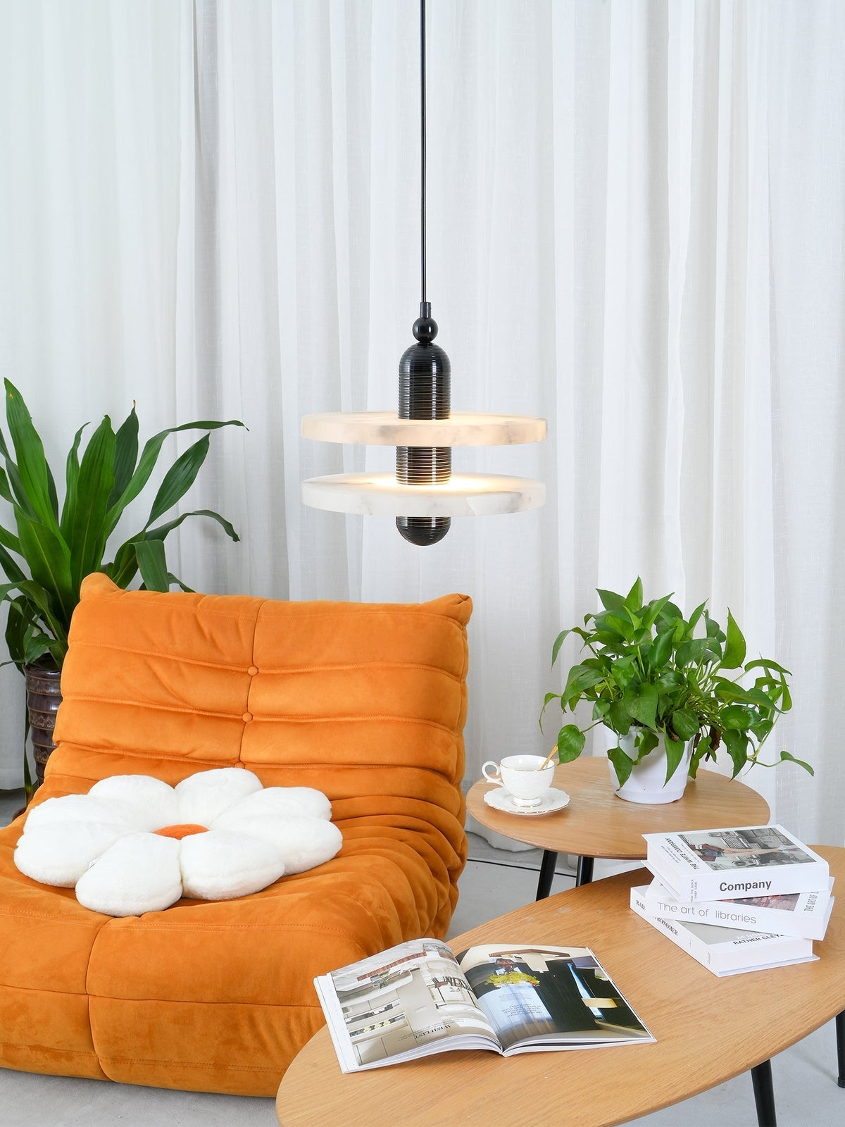 Alabaster Planes Pendelleuchte mit gerilltem Kern futuristisch | Cielum
