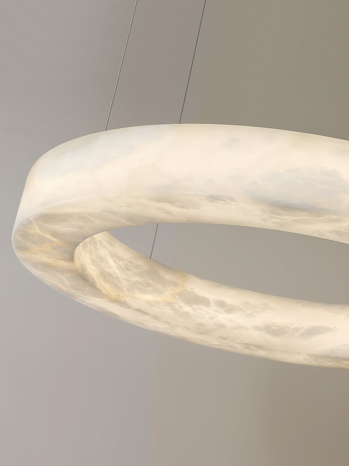 Plotuvyn Kronleuchter zeitgenössische luxuriöse Kronleuchte aus Alabaster in Ringform