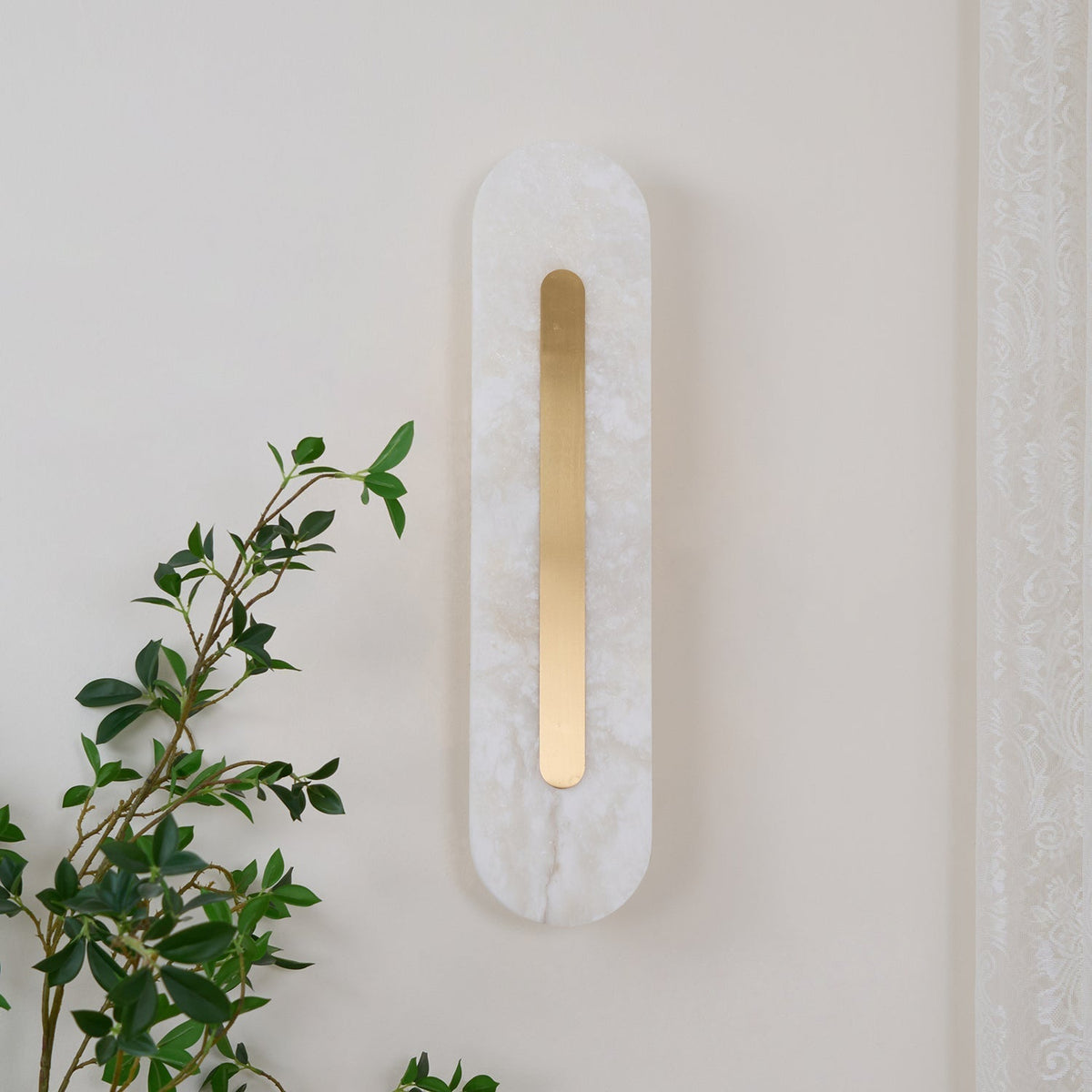 Selvia Minimalistische Wandleuchte aus Alabaster
