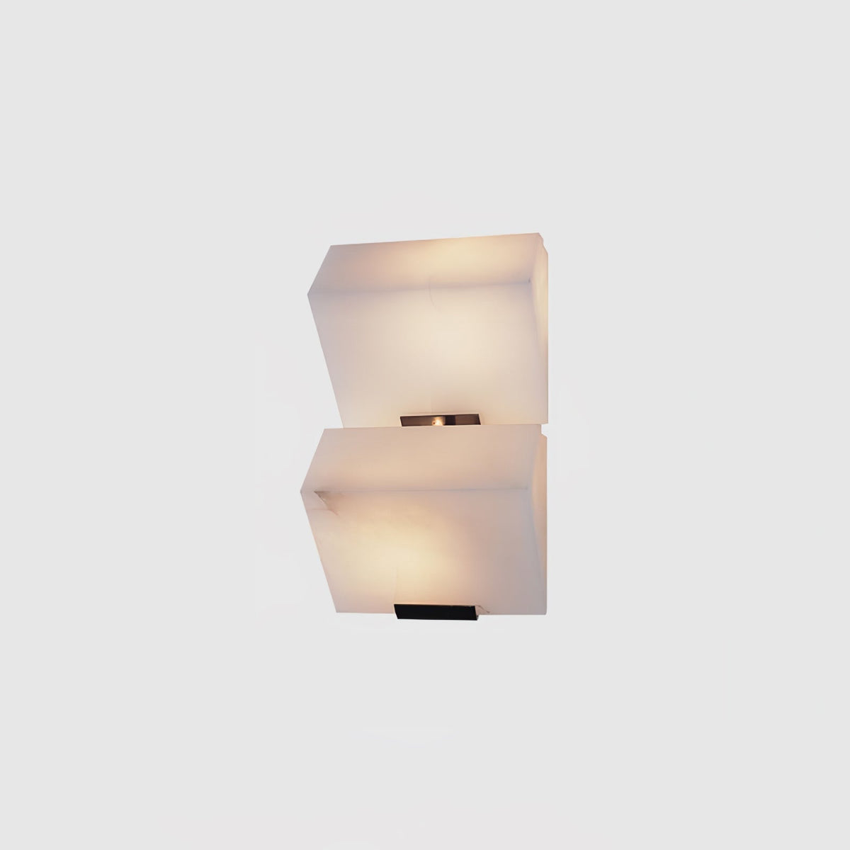 Niviella stufenförmige Alabaster-Wandleuchte mit Stecker