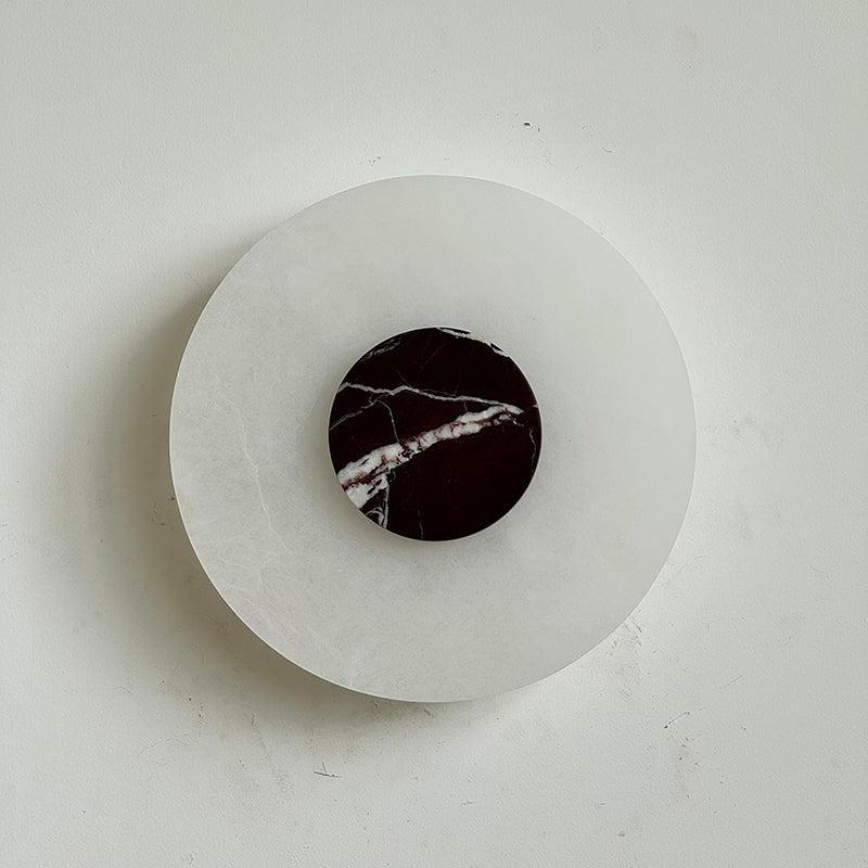 Rauduvyi zeitgenössische minimalistische Wandleuchte aus Alabaster