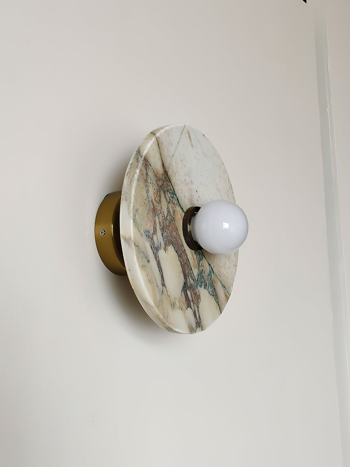 Tinduvyn zeitgenössische minimalistische Wandleuchte aus Marmor in Bvlgari-Lila