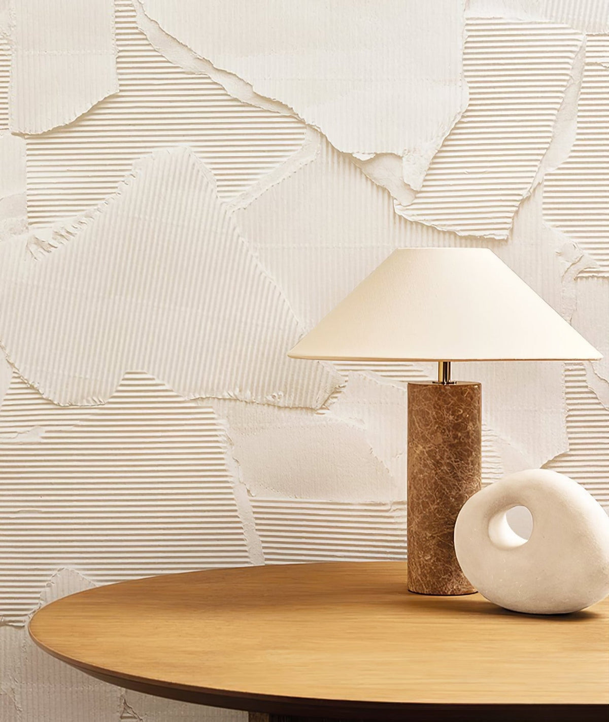 Peterielle Tischleuchte aus Marmor in Beige/Grau