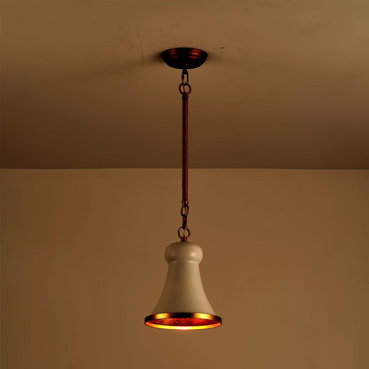 Vatnuvyn moderne minimalistische Pendelleuchte aus Metall