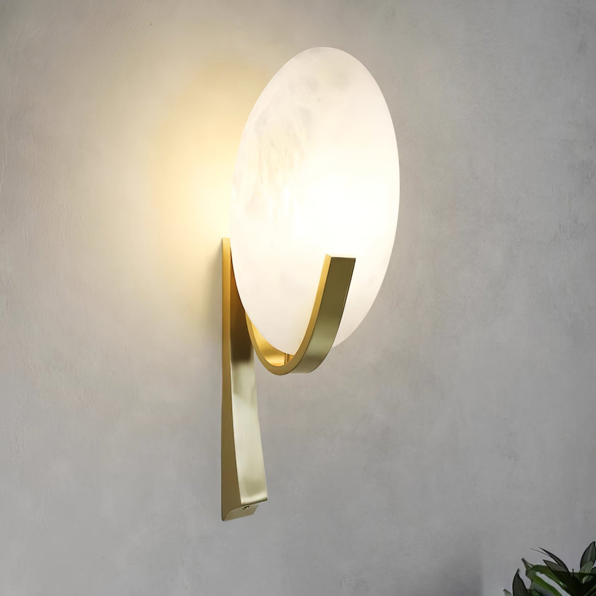 Nivaeria moderne Wandleuchte aus Alabaster