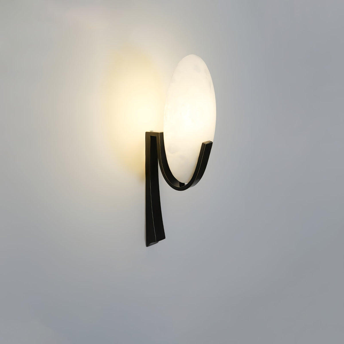 Nivaeria moderne Wandleuchte aus Alabaster