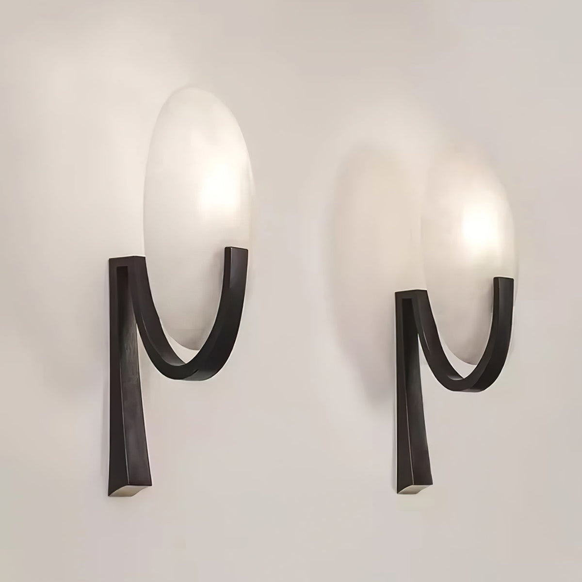 Nivaeria moderne Wandleuchte aus Alabaster