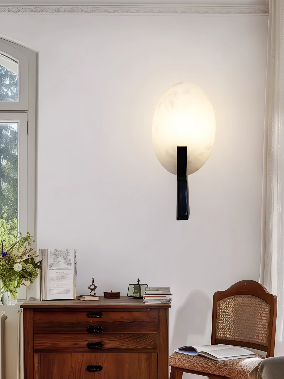 Avey zeitgenössische Wandleuchte aus Alabaster