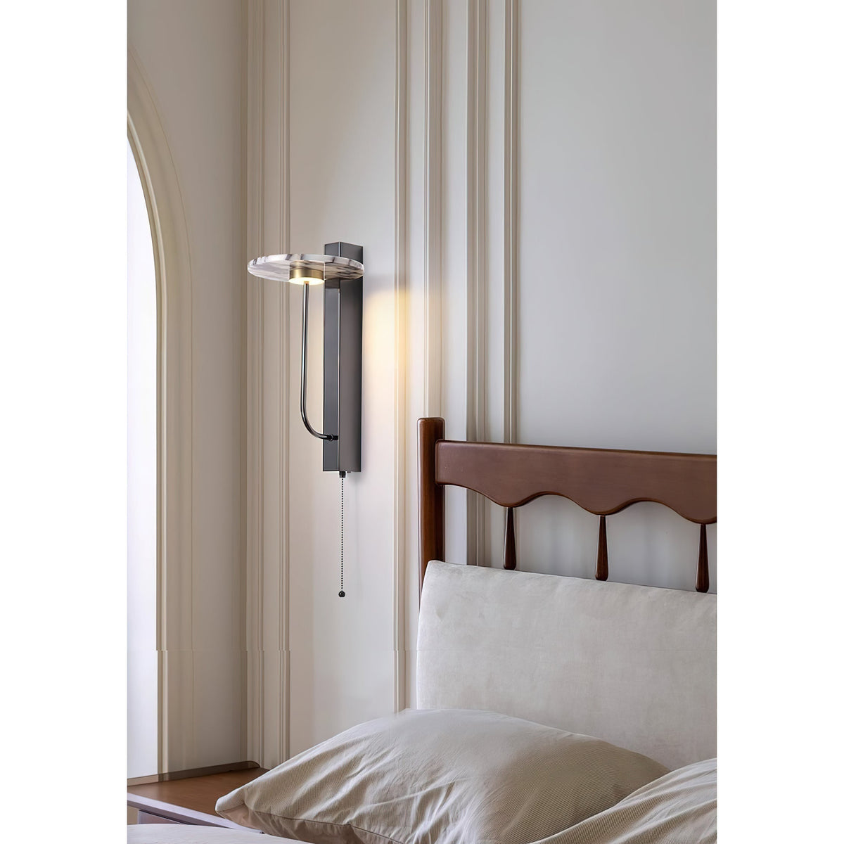 Aevuvyn zeitgenössische minimalistische Marmor-Wandleuchte