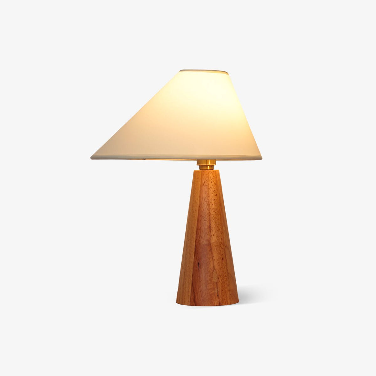 Mirose Tischleuchte aus Holz und Stoff im Landhausstil